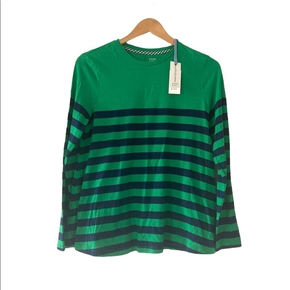 Crown and ivy small green top